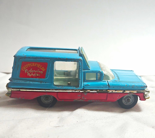 Corgi toys chevrolet impala - chevrolet,