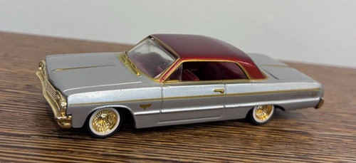 Revell lowrider magazine 64 - revell,