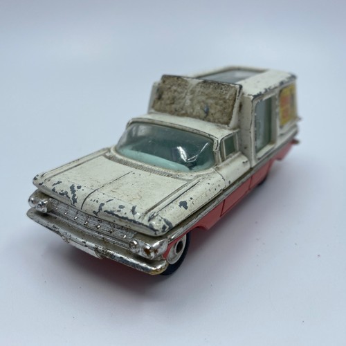 Corgi toys chevrolet impala - toys,