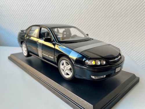 Diecast 2004 chevrolet impala - diecast,